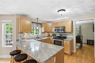 859 Knotty Oak Rd, Coventry, RI 02816 - Photo 4