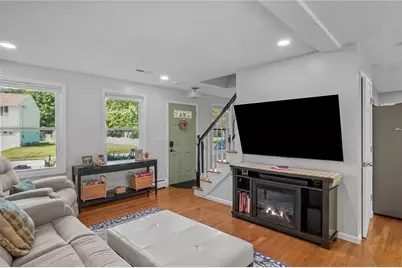 10 Loggers Run, West Warwick, RI 02893 - Photo 4