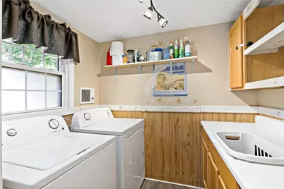 80 Briggs Lane, Tiverton, RI 02878 - Photo 16
