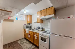 264 Douglas Ave, Providence, RI 02908 - Photo 22