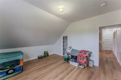 264 Douglas Avenue, Providence, RI 02908 - Photo 6