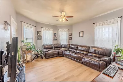 264 Douglas Avenue, Providence, RI 02908 - Photo 10