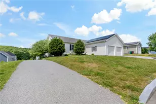 139 Danielle Dr, Woonsocket, RI 02895 - Photo 20