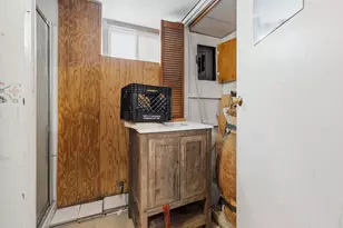 139 Fort St, East Providence, RI 02914 - Photo 24