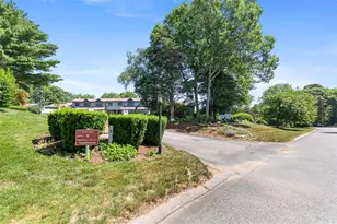 8 Acorn Ct, South Kingstown, RI 02879 - Photo 2