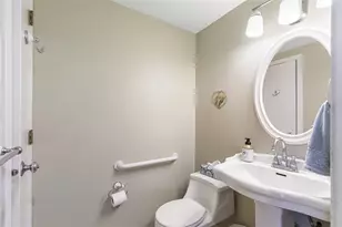8 Acorn Ct, South Kingstown, RI 02879 - Photo 24