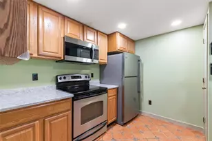 8 Acorn Ct, South Kingstown, RI 02879 - Photo 22