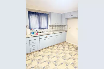 121 Greenwich Avenue, Warwick, RI 02886 - Photo 6