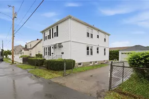 18 Jackson Ave, Johnston, RI 02919 - Photo 2
