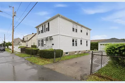 18 Jackson Avenue, Johnston, RI 02919 - Photo 2