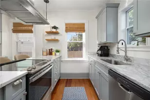 35 Hall Ave, Newport, RI 02840 - Photo 14