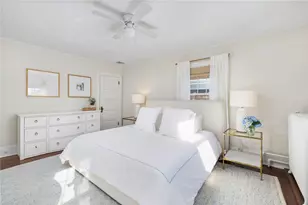 35 Hall Ave, Newport, RI 02840 - Photo 18