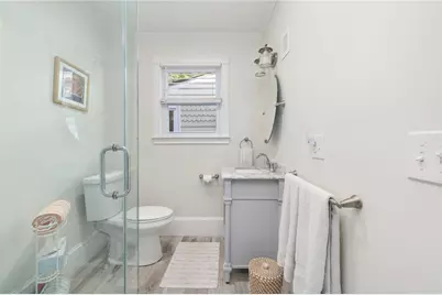 35 Hall Avenue, Newport, RI 02840 - Photo 16