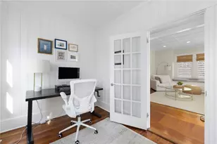 35 Hall Ave, Newport, RI 02840 - Photo 6