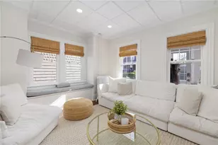35 Hall Ave, Newport, RI 02840 - Photo 8