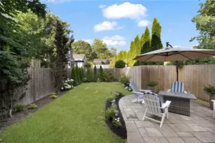 35 Hall Ave, Newport, RI 02840 - Photo 26