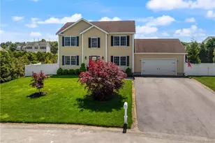 55 Sloop Dr, Portsmouth, RI 02871 - Photo 1