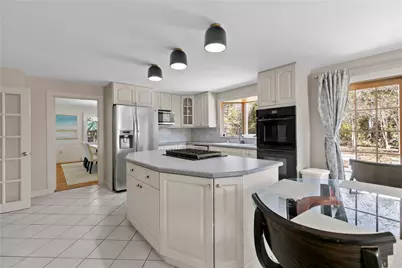 26 Red Cross Avenue, Newport, RI 02840 - Photo 8