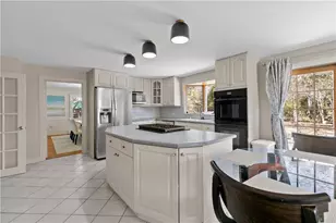 26 Red Cross Ave, Newport, RI 02840 - Photo 8