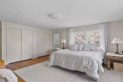 26 Red Cross Avenue, Newport, RI 02840 - Photo 14