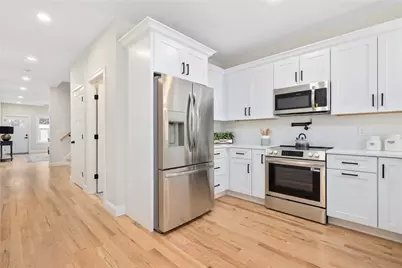 2907 Post Road #4, Warwick, RI 02886 - Photo 8