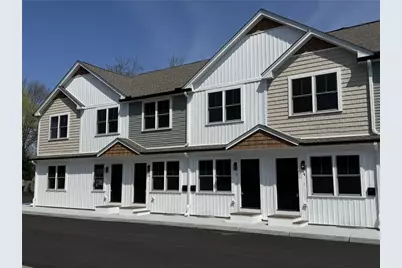 2907 Post Road #4, Warwick, RI 02886 - Photo 4