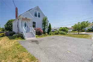 46 Irving St, North Providence, RI 02904 - Photo 2
