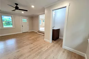 513 Knotty Oak Rd, Coventry, RI 02816 - Photo 8