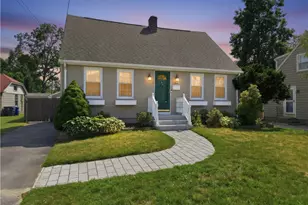 24 Rosegarden St, Warwick, RI 02888 - Photo 2