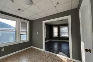 70 Oliver St, Bristol, RI 02809 - Photo 10