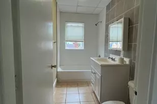 70 Oliver St, Bristol, RI 02809 - Photo 6