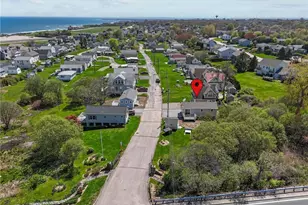 64 Burnside Ave, Narragansett, RI 02882 - Photo 4