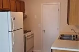 34 Manchester St, West Warwick, RI 02893 - Photo 4