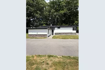 35 Fenwood Avenue, Smithfield, RI 02917 - Photo 2