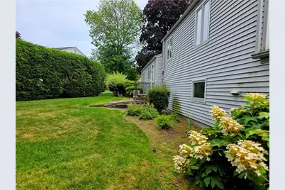 40 Russet Way, Cranston, RI 02920 - Photo 34