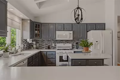 11 Carol Avenue, Bristol, RI 02809 - Photo 6