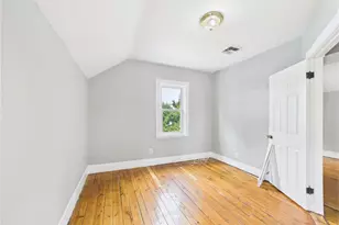 13 Clyde St, Providence, RI 02908 - Photo 22