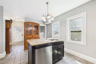 13 Clyde St, Providence, RI 02908 - Photo 14
