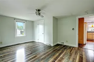 264 Phillips St, Woonsocket, RI 02895 - Photo 16