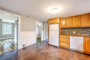 264 Phillips St, Woonsocket, RI 02895 - Photo 10
