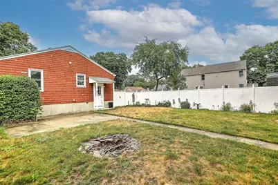264 Phillips Street, Woonsocket, RI 02895 - Photo 28