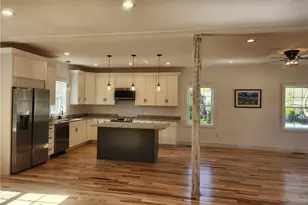 1284 Boston Neck Rd, Narragansett, RI 02882 - Photo 8