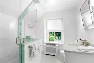 2 Hazard Ave, Newport, RI 02840 - Photo 40