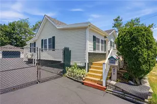 45 Marine Ave, Warwick, RI 02888 - Photo 2