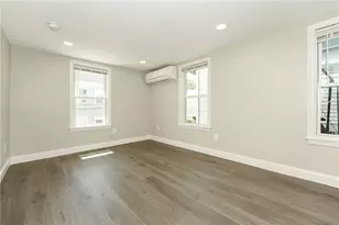 71 St Elizabeth St, Bristol, RI 02809 - Photo 8