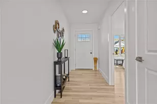 700 Sandy Ln, Warwick, RI 02889 - Photo 12