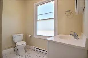 33 Railroad Ave, Westerly, RI 02891 - Photo 10