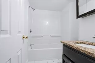 61 W Warwick Ave, West Warwick, RI 02893 - Photo 4
