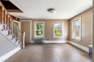 18 Austin St, South Kingstown, RI 02879 - Photo 2