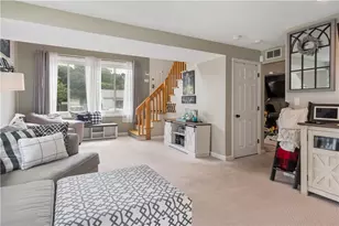 57 Vanstone Ave, Warwick, RI 02889 - Photo 8